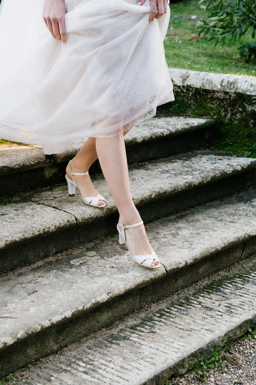3 Gründe für Brautschuh-Sandalen mit offenem Zeh